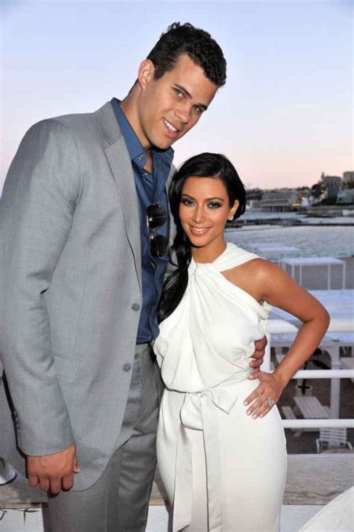16 Hot Athletes The Kardashians & Jenners Have Dated: Kris Humphries, Lamar Odom & More