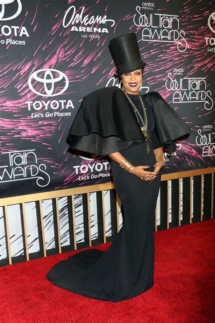 2015 Soul Train Music Awards– PICS