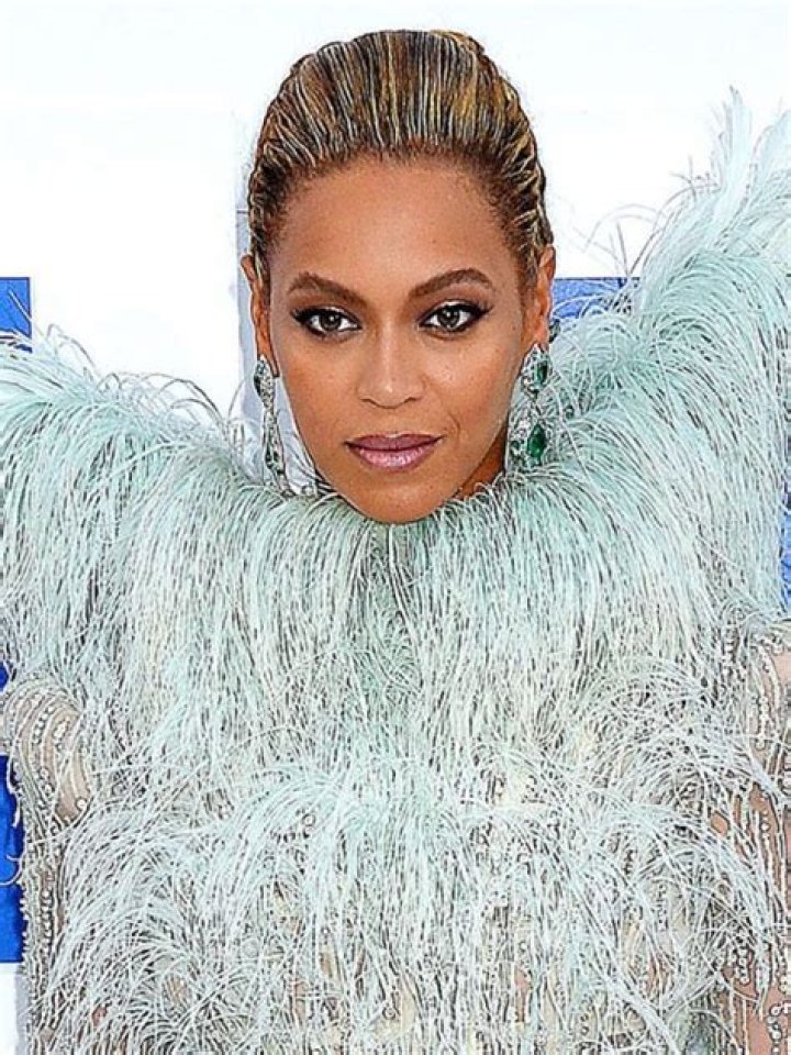 2016 Video Music Awards Style — Best Hair & Makeup On The VMAs Red Carpet