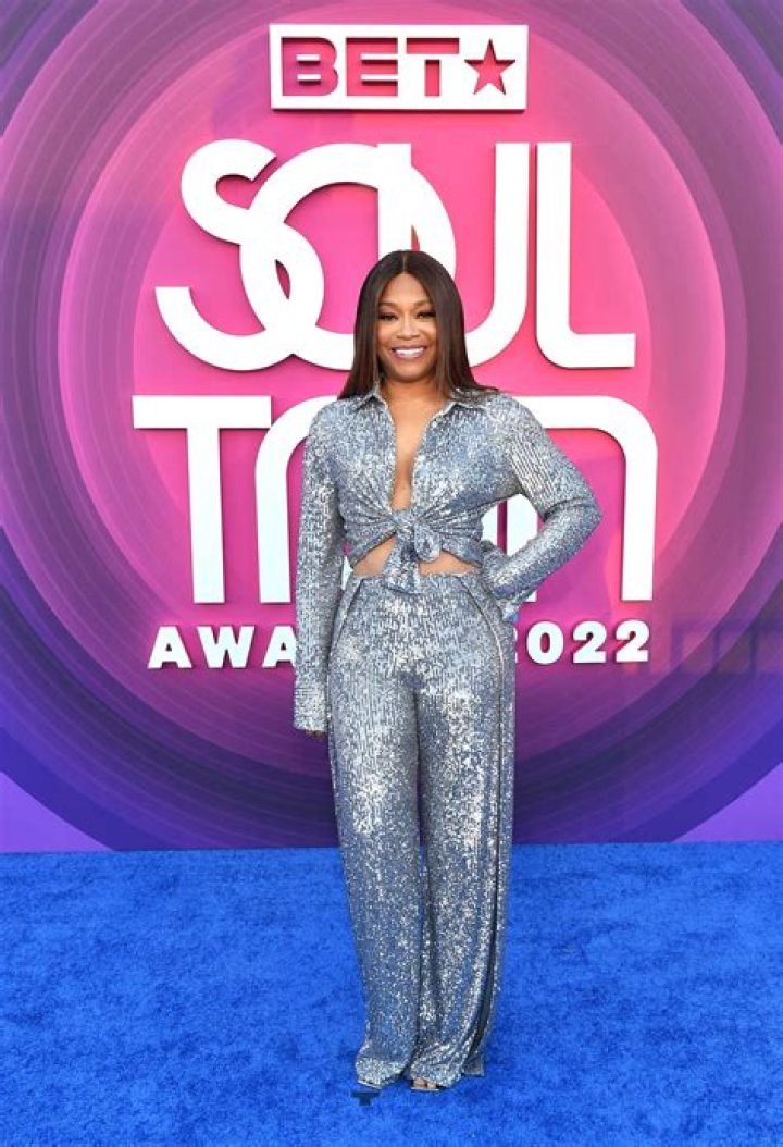 2019 Soul Train Awards’ Red Carpet Photos – Hollywood Life