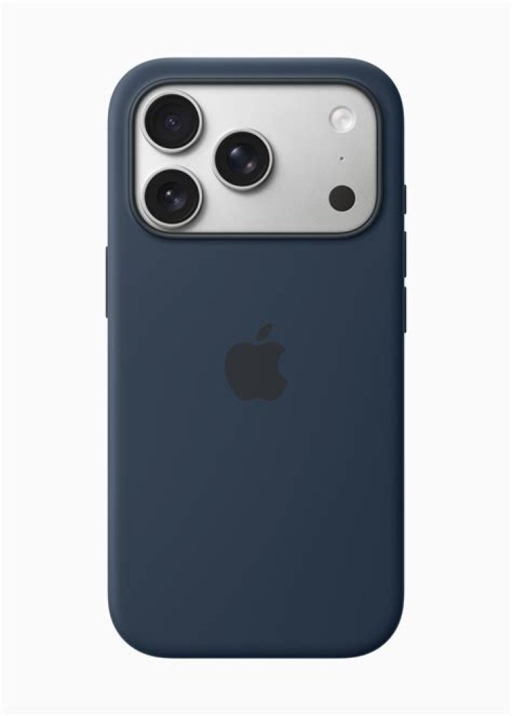 5 Stylish & Practical Cases For The New iPhone That You Need This Year Under $30