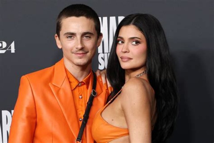 6 Sexiest Celebrity Moms Under 30: Kylie Jenner & More