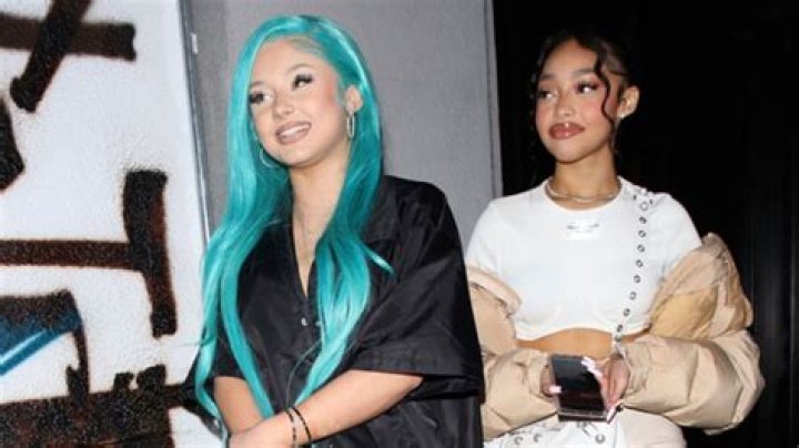 Alabama Barker Rocks Blue Hair Makeover Out With Jordyn Woods’ Sister – Hollywood Life