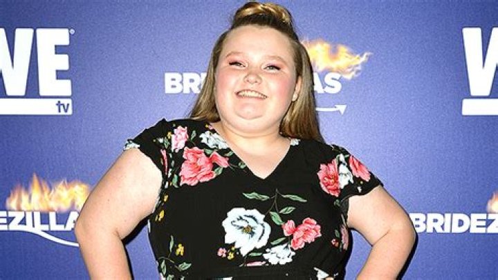 Alana ‘Honey Boo Boo’ Thompson, 16, Gets Second Nose Piercing: Video – Hollywood Life