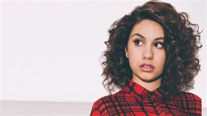 Alessia Cara — PICS