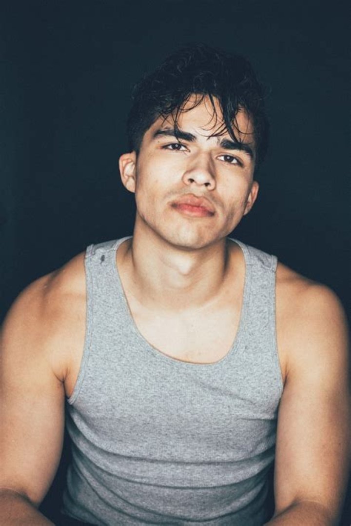 Alex Aiono — PICS