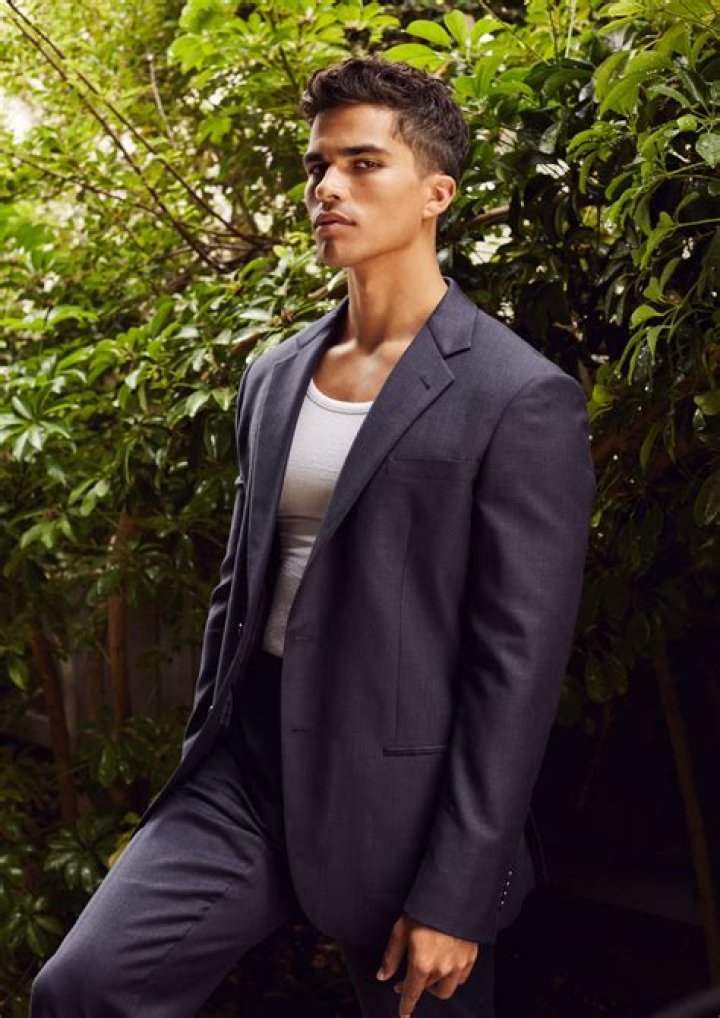 Alex Aiono Reveals His Search For ‘Medicine’ To Cure Systemic Racism When Building His New Album