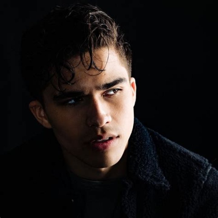 Alex Aiono Warns Us To ‘Learn From Past Mistakes’ & ‘Show Up’ In The 2020 Election: ‘It’s Imperative’