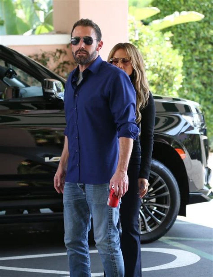 Alex Rodriguez Spotted Landing In Connecticut After Ben Affleck & J.Lo’s Reunion In Miami — See Pic