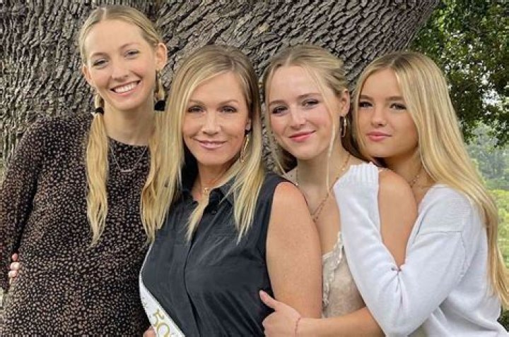 All About Her 4 Daughters – Hollywood Life