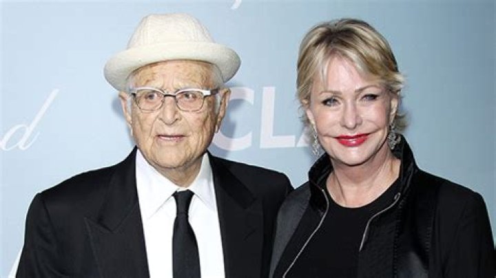 All About Lyn Lear and His Previous Spouses – Hollywood Life