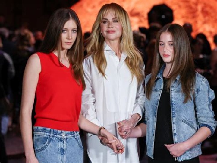 All About The Singer’s 2 Daughters – Hollywood Life