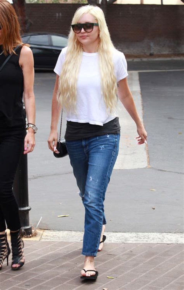 Amanda Bynes & Paul Michael Reportedly Split After Ending Engagement – Hollywood Life