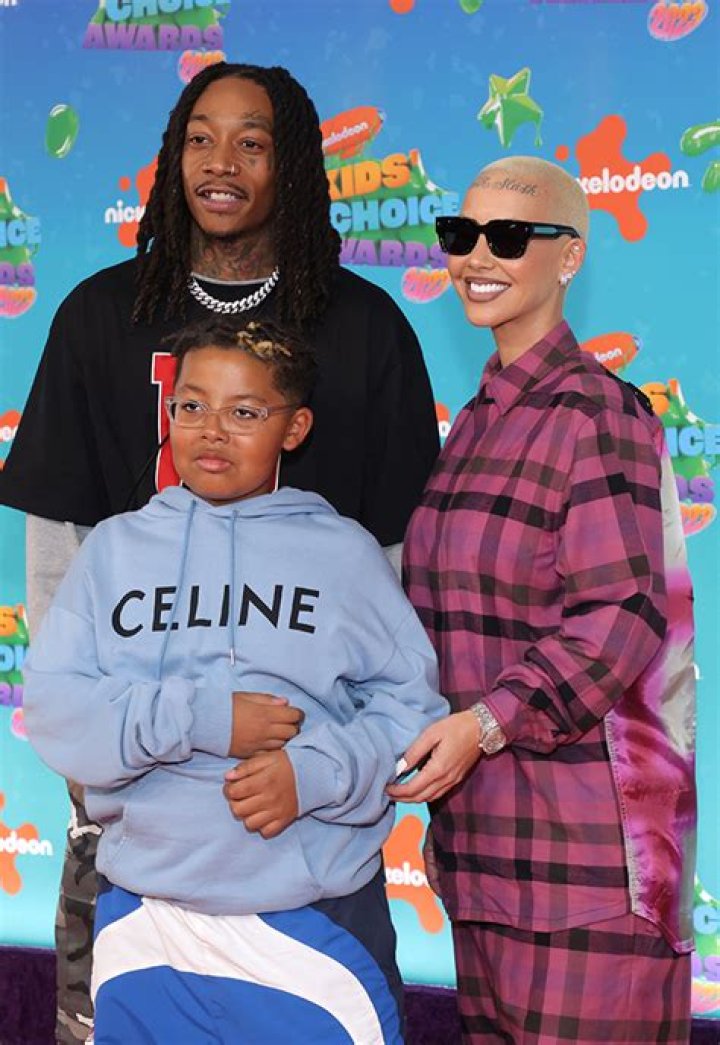 Amber Rose Reveals She’s ‘Best Friends’ With Co-Parent Wiz Khalifa – Hollywood Life