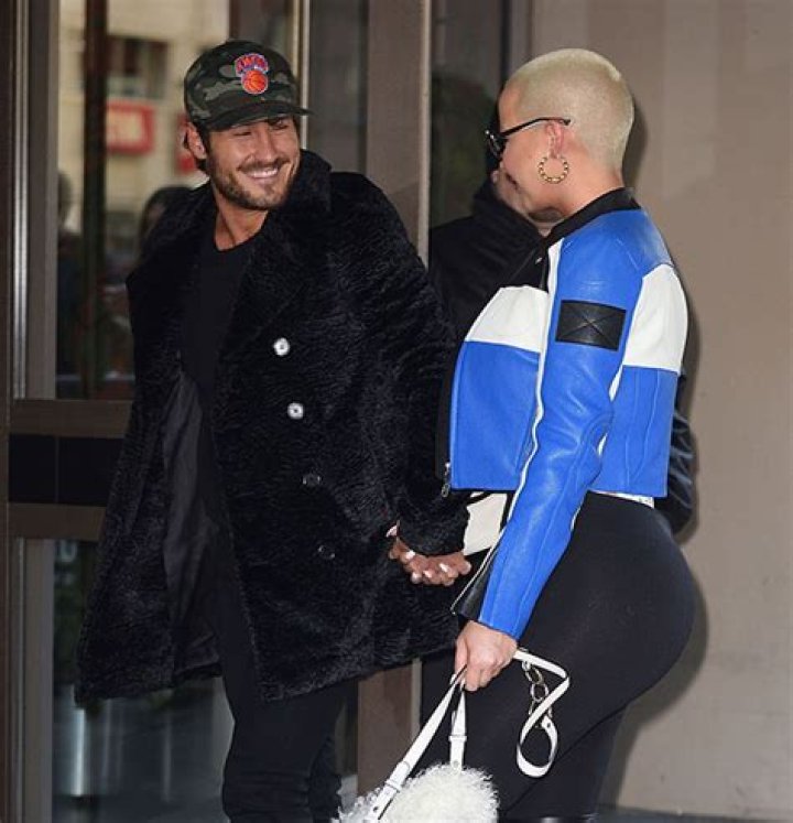 Amber Rose & Val Chmerkovskiy — PICS