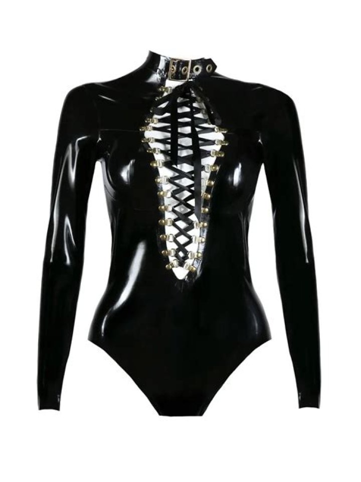 Amelia Hamlin Borrows Mom Lisa Rinna’s Latex Bodysuit For Sexy Devil Halloween Costume