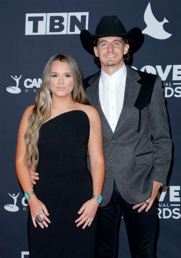 ‘American Idol’s Cade Reveals Why His Romance With Gabby Works: She Knows ‘Loser Me’