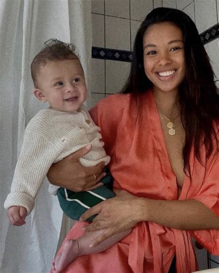 Ammika Harris Shows Off Her Post-Baby Body In A Tiny Bikini 5 Mos After Giving Birth