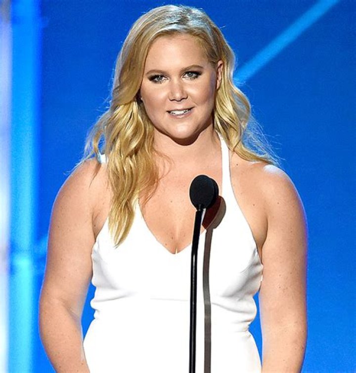 Amy Schumer Teases ‘Mean-Spirited’ Oscars Jokes: My Lawyer Said I ‘Can’t Say Half’ The Jokes