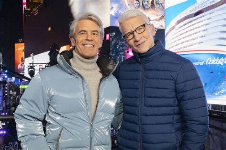 Andy Cohen Disses Mayor Bill De Blasio Live On CNN During NYE Show – Hollywood Life