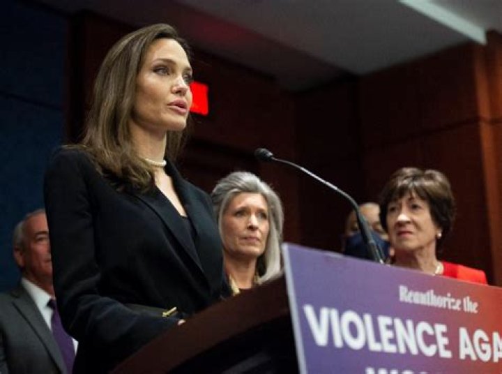 Angelina Jolie Files Court Docs & Claims To Offer ‘Proof’ Of Domestic Violence In Brad Pitt Divorce
