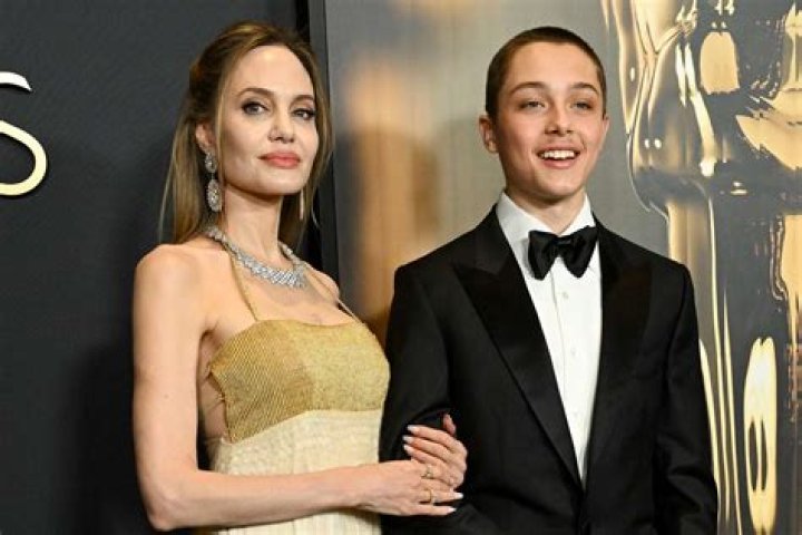 Angelina Jolie Shops With Shiloh, 12, & Knox, 10, And He’s The Spitting Image Of Brad– New Pics