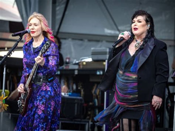 Ann Wilson’s National Anthem — Fans Crack Jokes After She Botches It – Hollywood Life