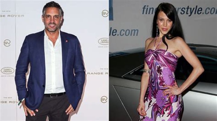 Are Mauricio Umansky and Leslie Bega Dating? – Hollywood Life