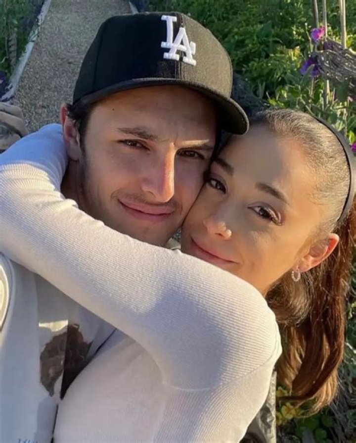 Ariana Grande & Dalton Gomez Honeymoon In The Netherlands 2 Months After Secret Wedding