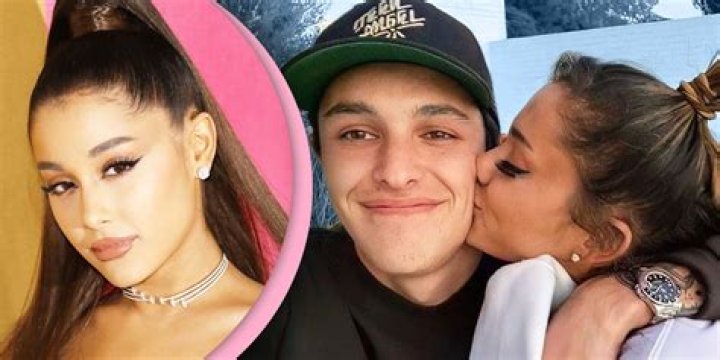 Ariana Grande Passionately Kisses Boyfriend Dalton Gomez In New Pic & Fans Are Swooning