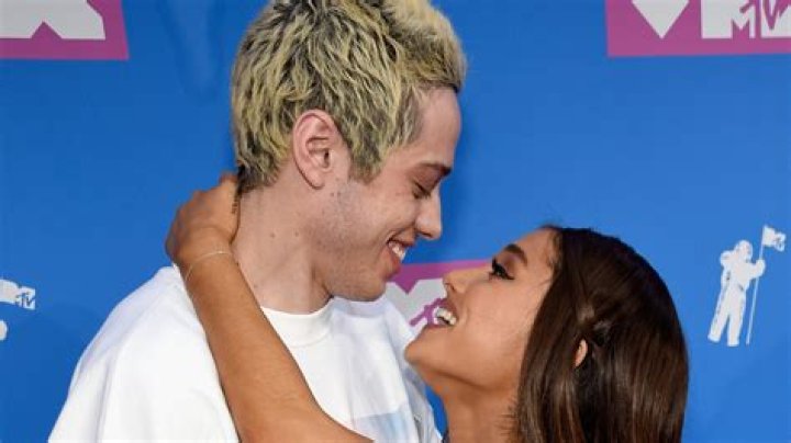 Ariana Grande’s Reaction To Pete Davidson’s Netflix Jokes – Hollywood Life