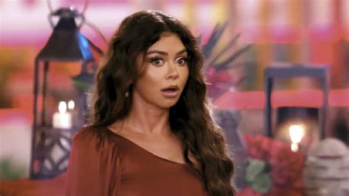 Ariel Winter Calls Out Sarah Hyland For ‘Not Inviting’ Her To Reunion – Hollywood Life