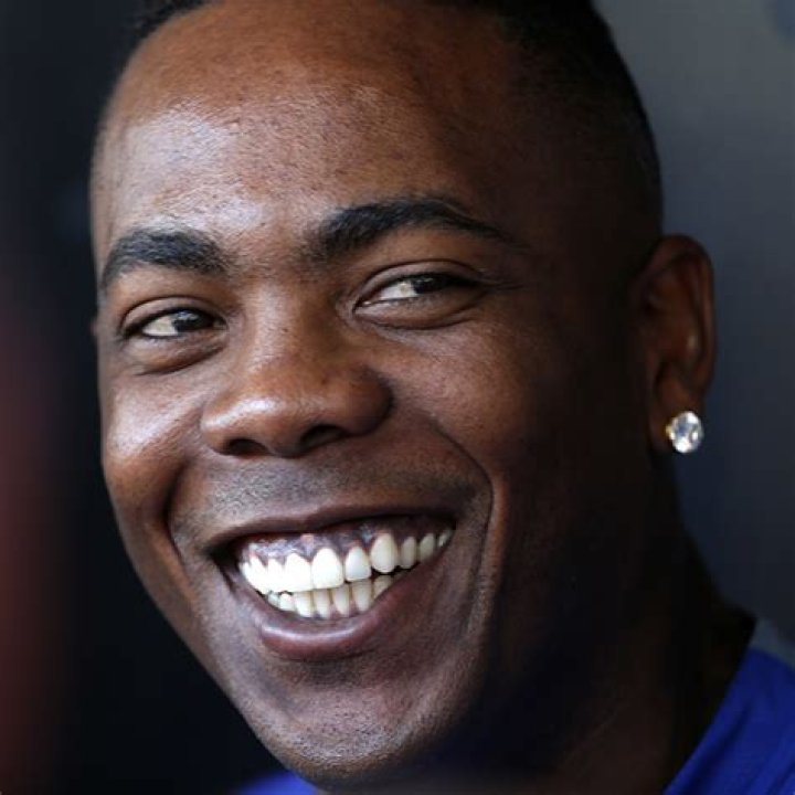 Aroldis Chapman Celeb Bio – Hollywood Life