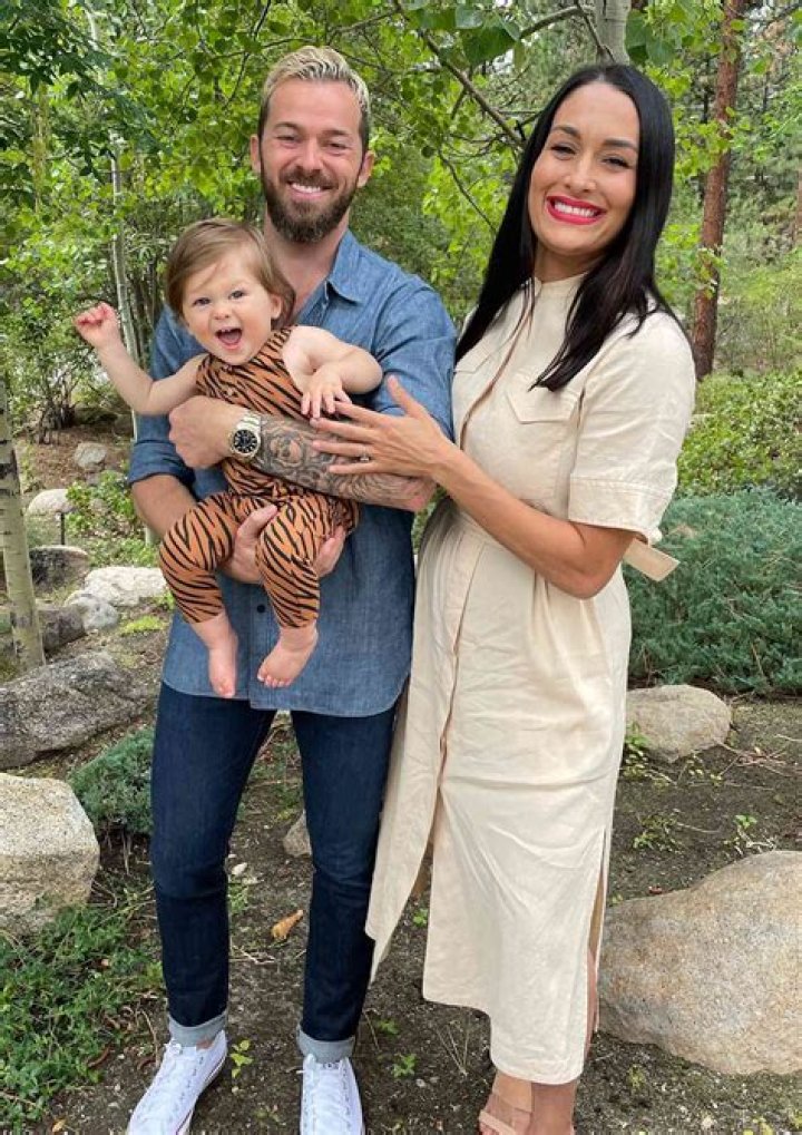 Artem Chigvintsev & Baby Matteo Are Thanksgiving Twins In New Photo – Hollywood Life