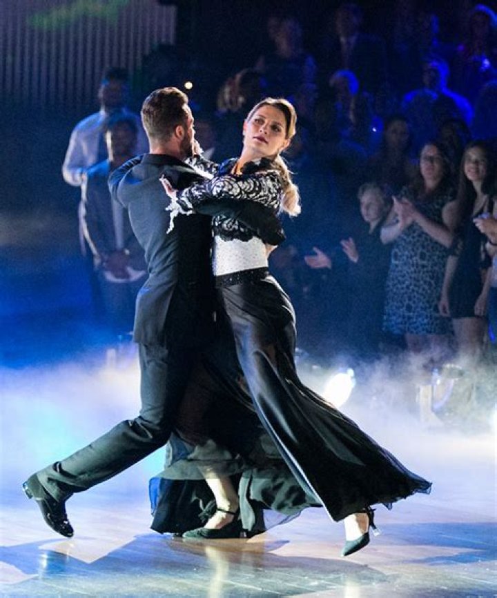 Artem Chigvintsev & Mischa Barton Pics