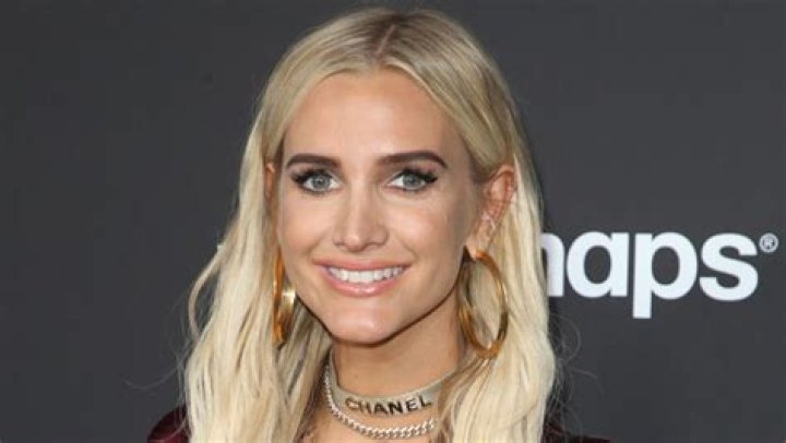 Ashlee Simpson’s Pink Hair Makeover – Pics – Hollywood Life