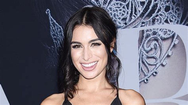 Ashley Iaconetti News, Photos and Videos – Hollywood Life