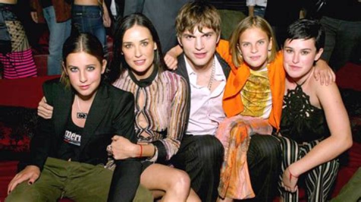 Ashton Kutcher Talks Being A Stepdad To Demi Moore’s Daughters – Hollywood Life