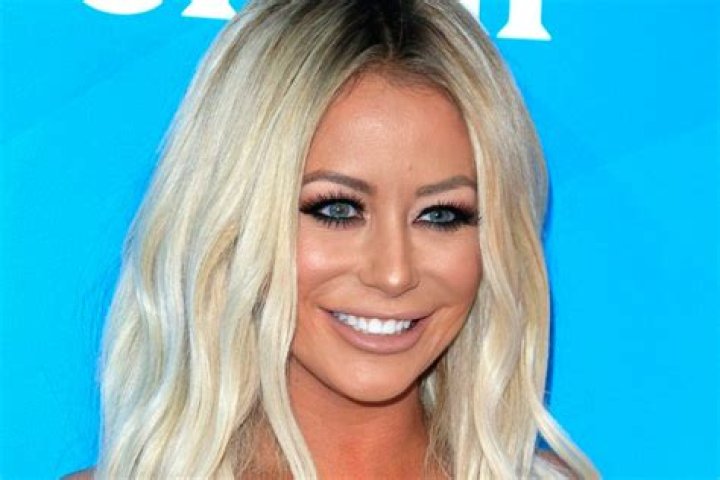 Aubrey O’Day Poses In Blue Swimsuit In New Video: Watch – Hollywood Life