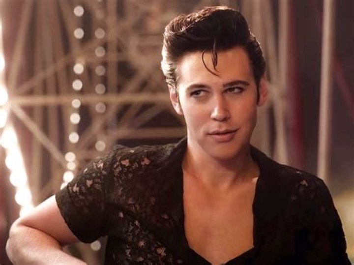 Austin Butler Didn’t See His Family For 3 Years While Filming ‘Elvis’ – Hollywood Life