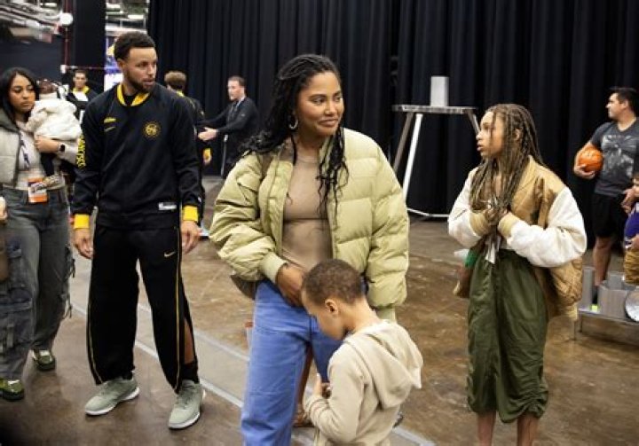 Ayesha Curry & Daughter Riley, 8, Freak Out After Beyoncé Sends Them Ivy Park Gift — Watch