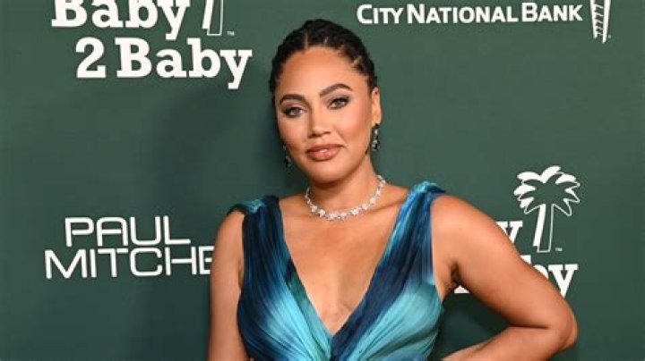 Ayesha Curry Goes Makeup-Free & Giggles With Son Canon, 1, In Sweet New Photos