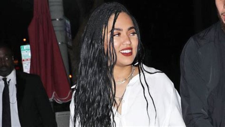Ayesha Curry Reveals Toned Body After 35-Pound Quarantine Weight Loss – Hollywood Life