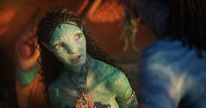 Bailey Bass On ‘Avatar: The Way Of Water’ & Playing Tsireya: Exclusive – Hollywood Life