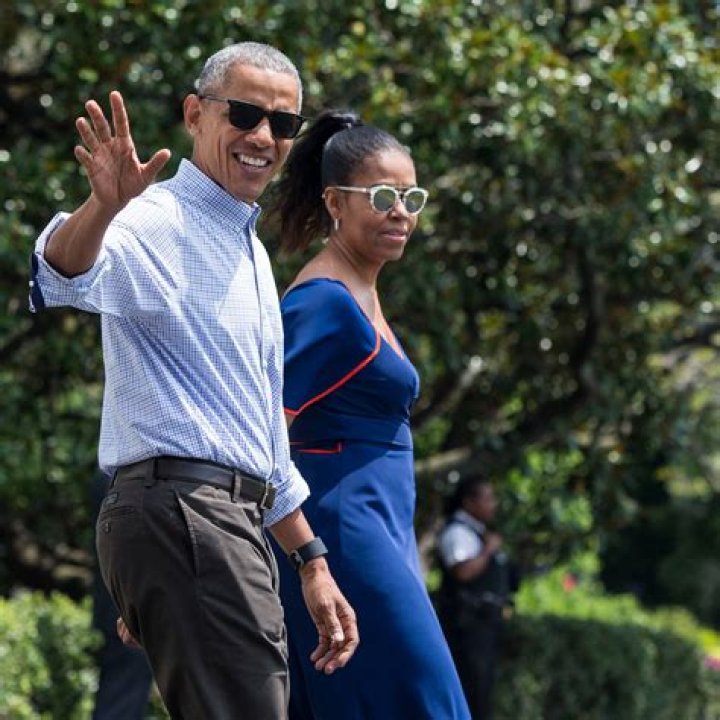 Barack Obama Enjoys A Post-Birthday Brunch With Oprah In Martha’s Vineyard — Photos