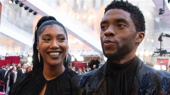 Barack Obama Mourns ‘Gifted’ Chadwick Boseman After His Tragic Death: ‘He Was Blessed’