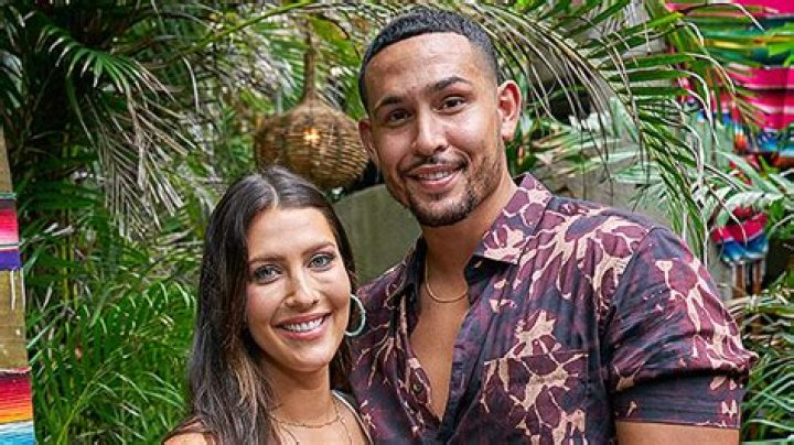 Becca Kufrin and Thomas Jacobs Reveal Baby’s Name: Photos – Hollywood Life