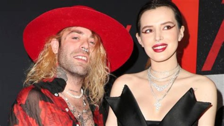 Bella Thorne & Mod Sun Are Closer After Her Split From GF – Hollywood Life