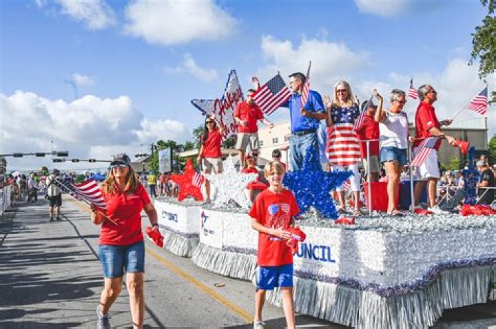 Ben Affleck Is All Smiles While Bonding With His Kids At 4th of July Parade — Pics
