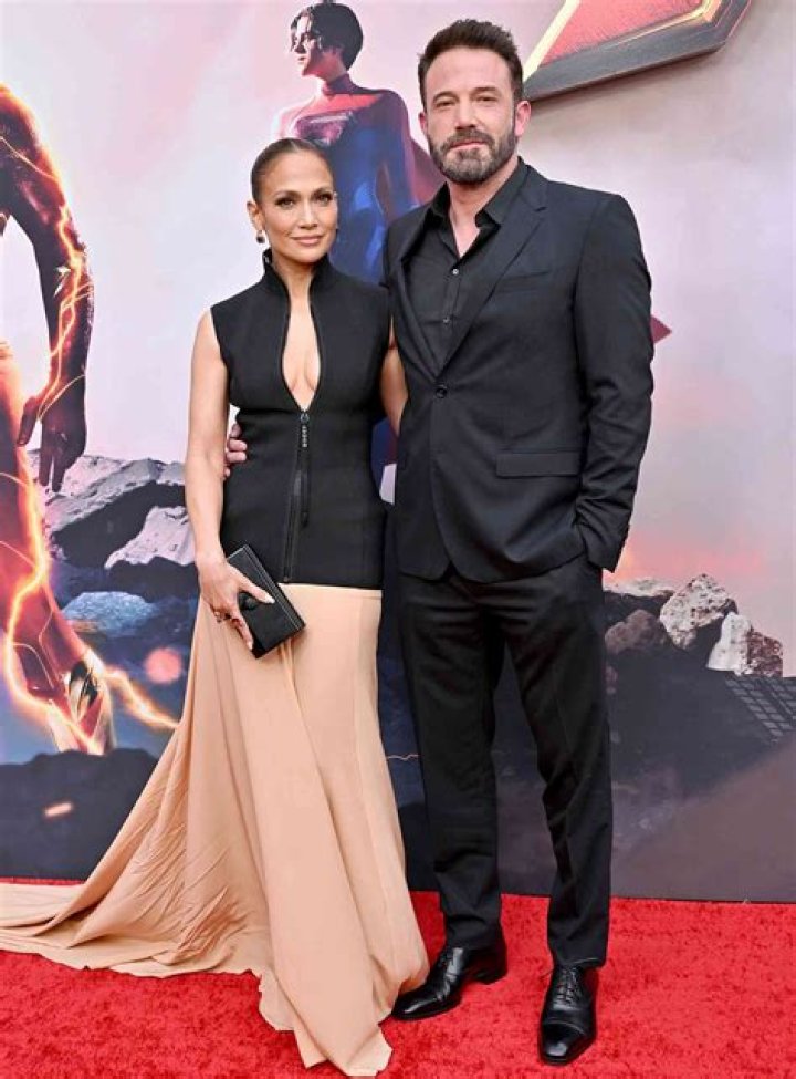 Ben Affleck & Jennifer Lopez: What They’re Looking For In Their ‘Forever Home’